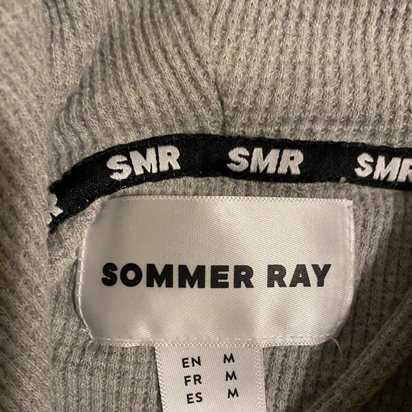 Cropped Grey Hoodie - Picture 3 of 4